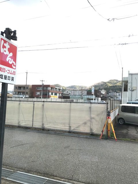 店内から教育センターへ向けての撮影です。