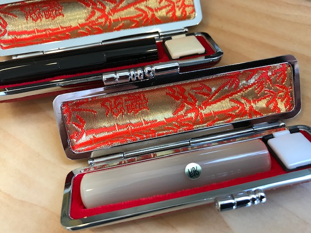 黒水牛と牛角の銀行印です