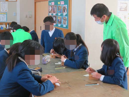 英田小学校の出前はんこ講座