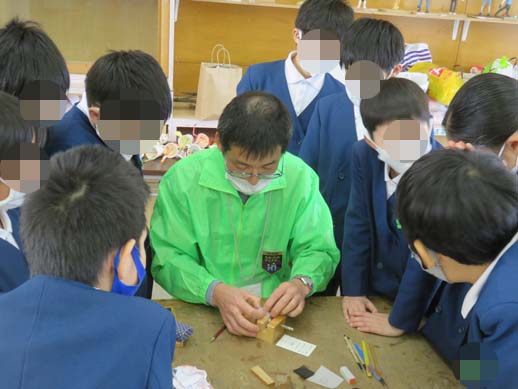 英田小学校の出前はんこ講座
