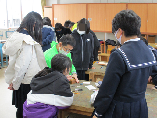 能美市立寺井小学校での「出前はんこ講座」です。