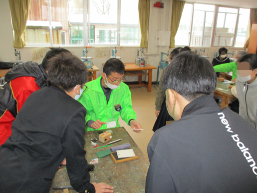 能美市立寺井小学校での「出前はんこ講座」です。