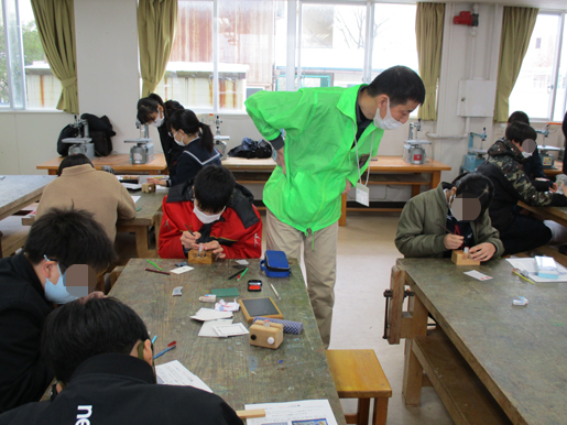 能美市立寺井小学校での「出前はんこ講座」です。